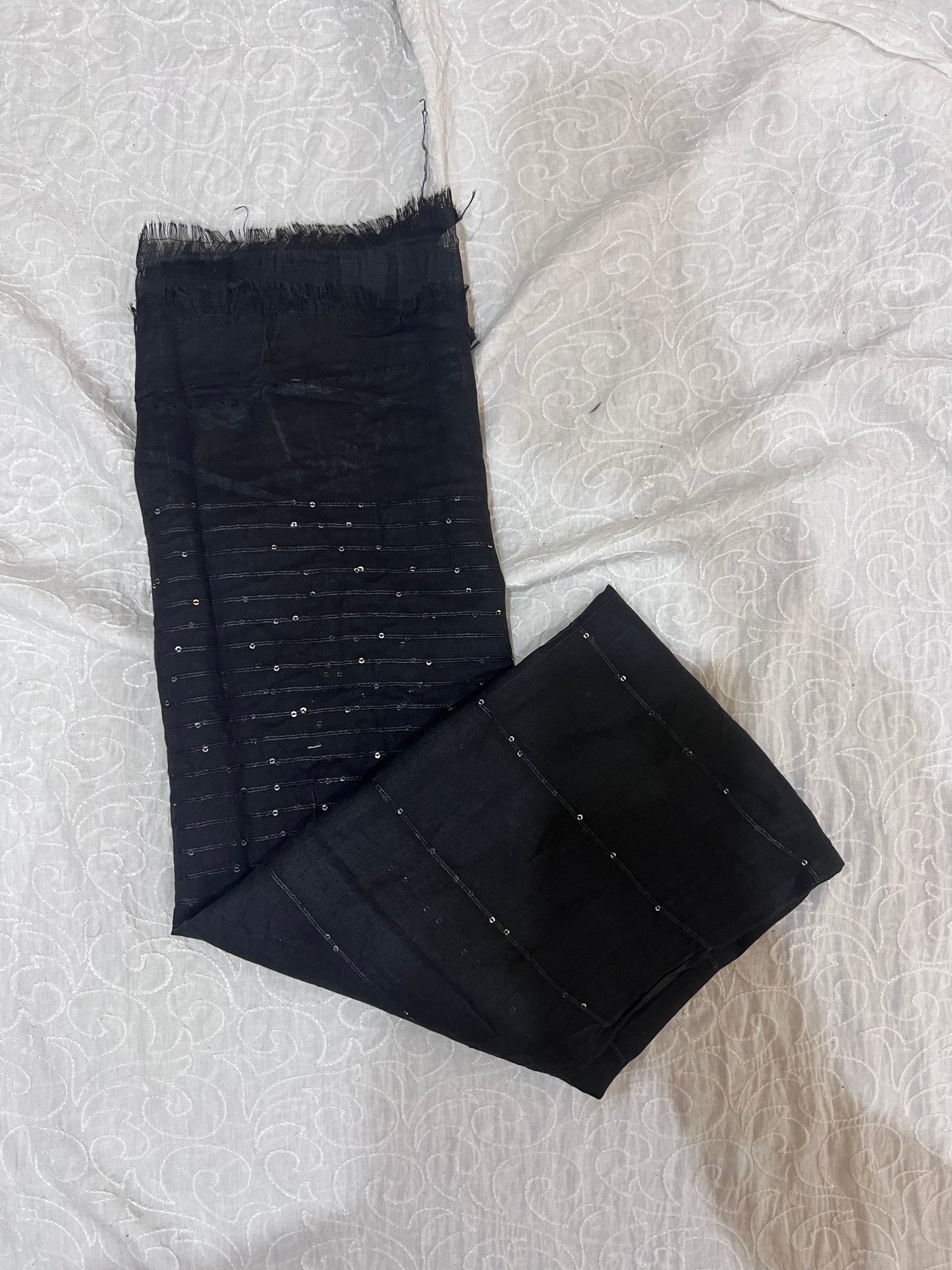 Sequined Lawn – Black