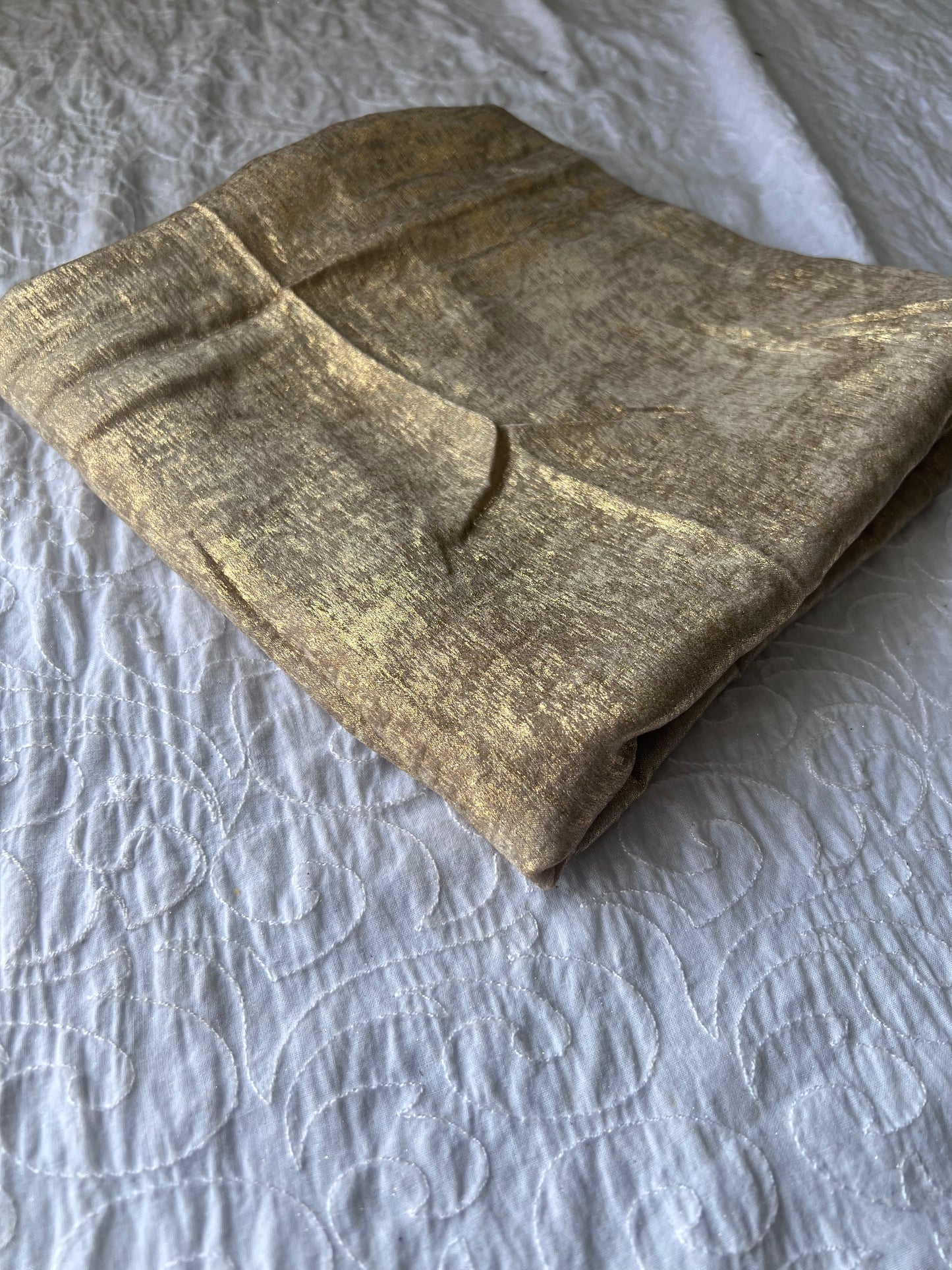 Silk with Gold Glitter – Gold